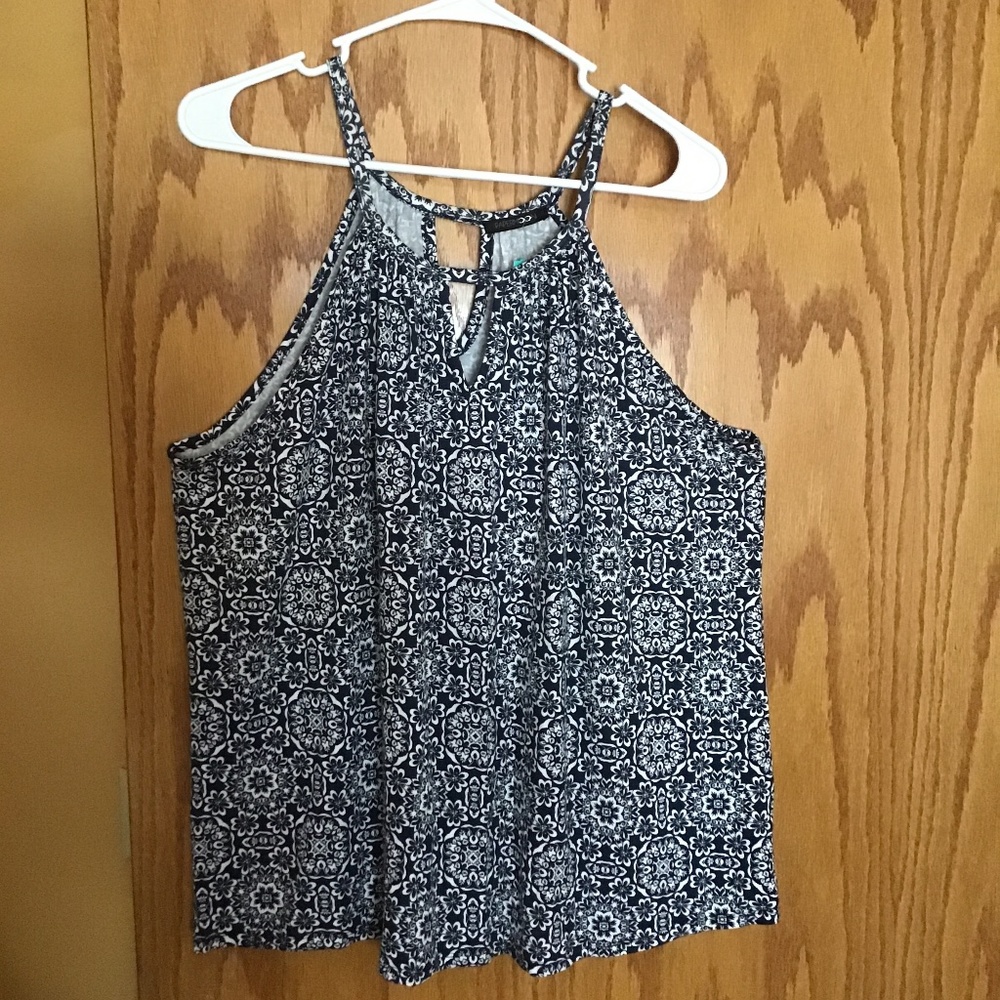 Papermoon- Elaria Keyhole Knit Top- NWT